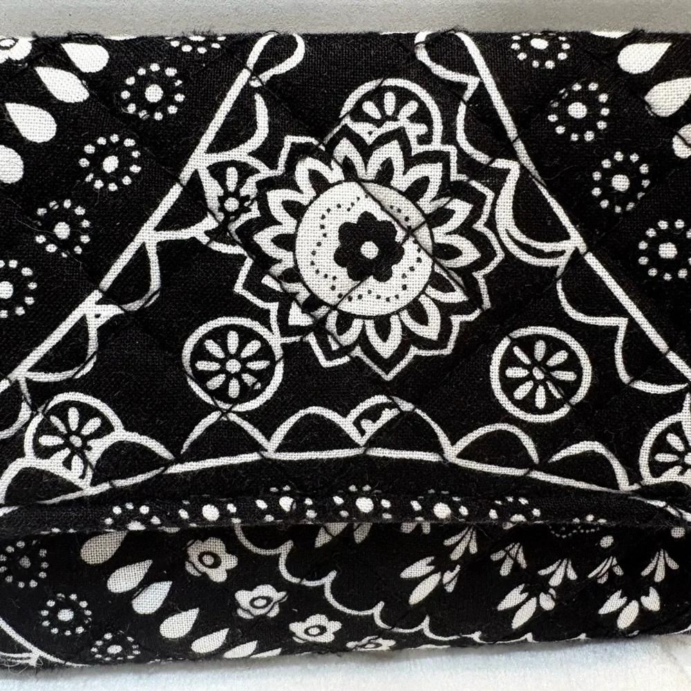 Vera Bradley Black and White Bandana Wallet - Picture 3 of 13